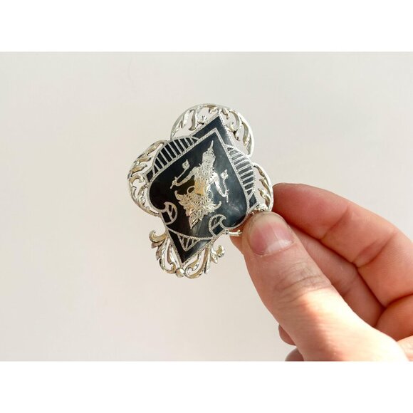 Siam Sterling Silver Vintage Hand Carved Figure Cutout & Ornate Brooch - Picture 6 of 10
